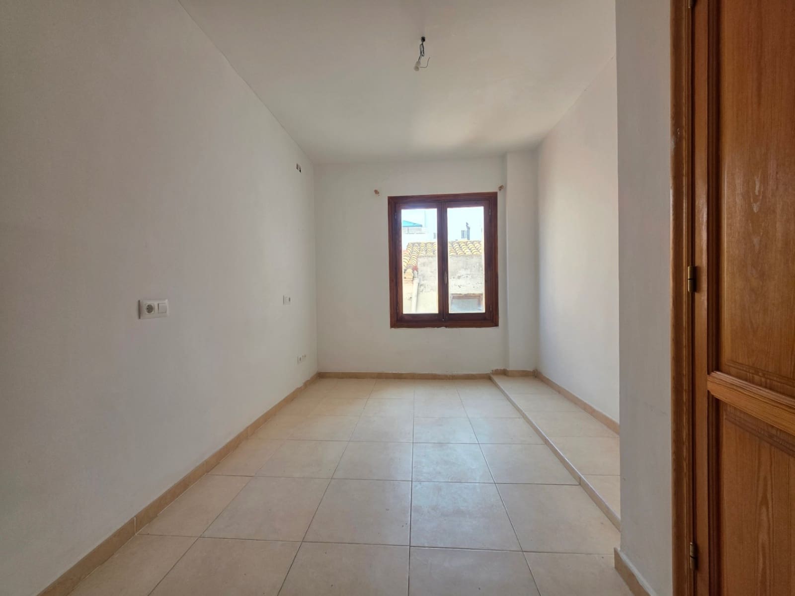 5 bedroom Flat for sale in Ondara - € 199,000 (Ref: 10156994)