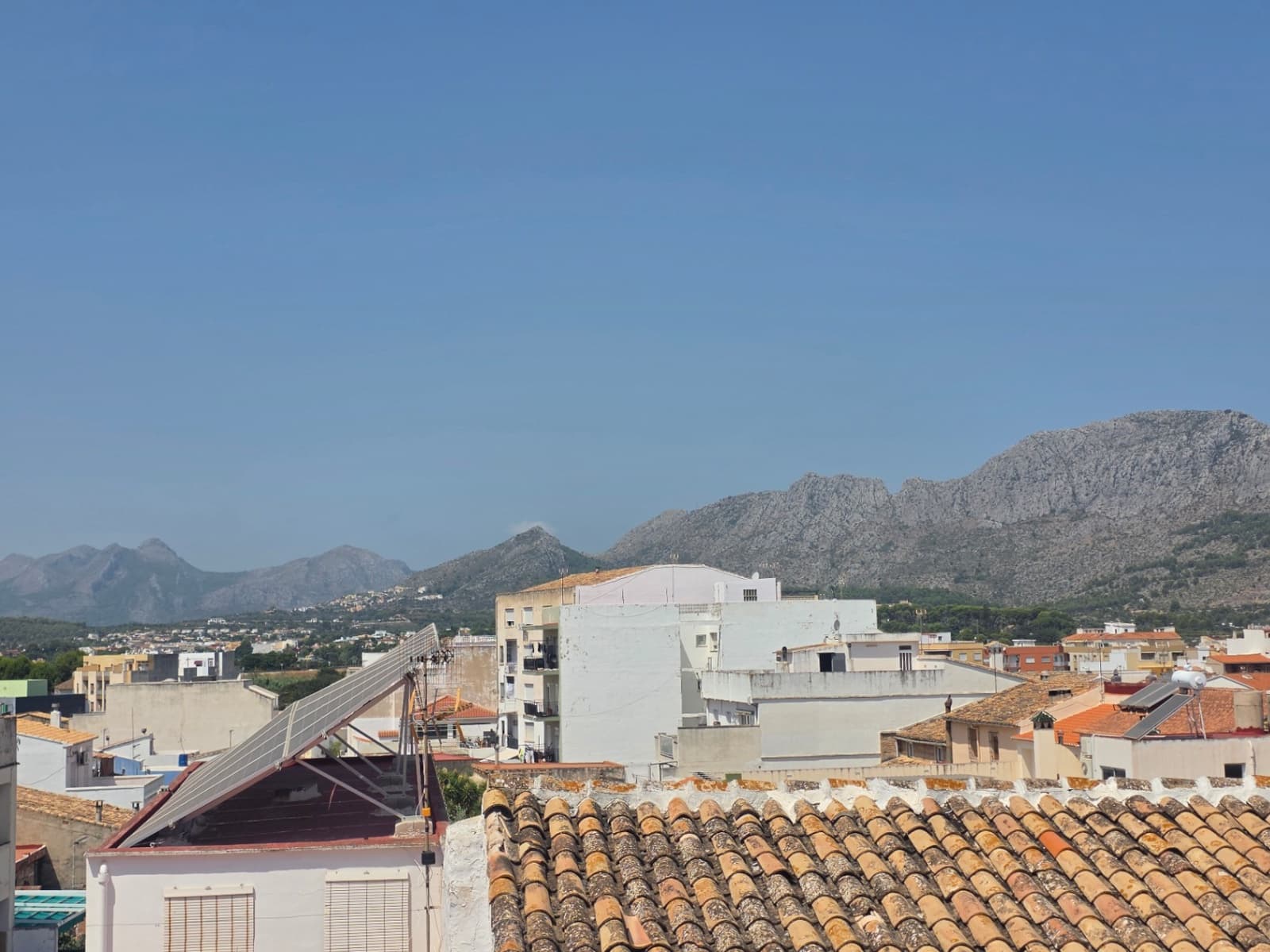 5 bedroom Flat for sale in Ondara - € 199,000 (Ref: 10156994)