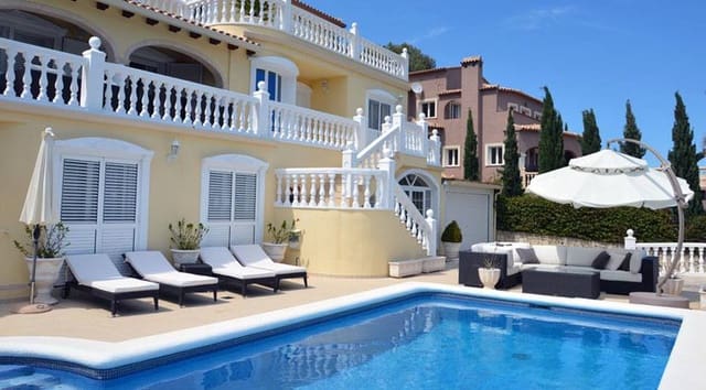 Chalet de 6 habitaciones en Dénia en venta con piscina garaje - 1.400.000 € (Ref: 7932317)