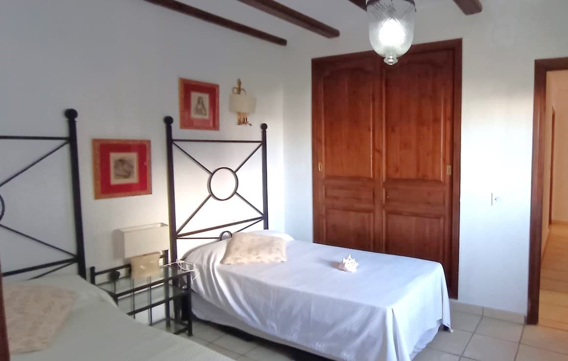 5 slaapkamer Villa te koop in Denia met zwembad garage - € 598.000 (Ref: 7932318)