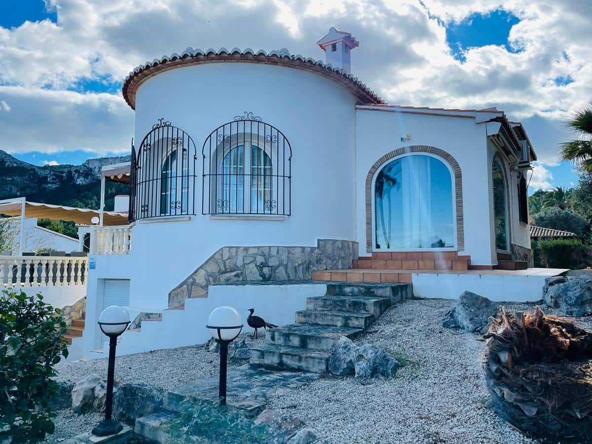 3 sovrum Villa till salu i Denia med pool garage - 585 000 € (Ref: 7932375)