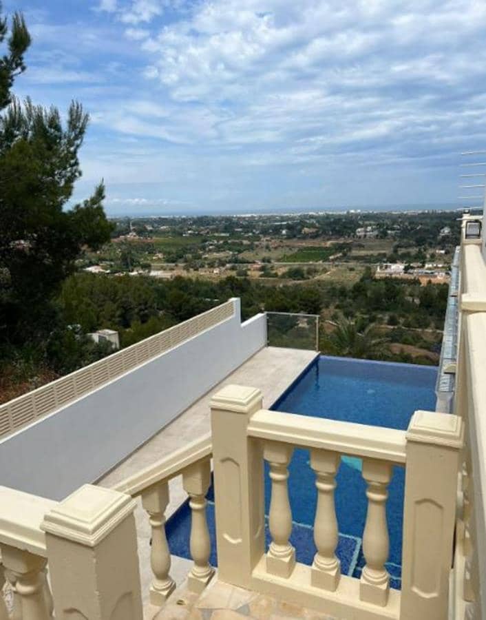 3 quarto Moradia para venda em Denia com piscina garagem - 690 000 € (Ref: 7932383)