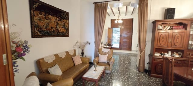 5 slaapkamer Huis te koop in Sagra - € 188.500 (Ref: 8066255)