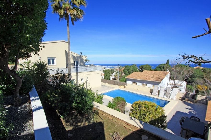 4 Zimmer Villa zu verkaufen in Denia mit Pool Garage - 720.000 € (Ref: 8073357)