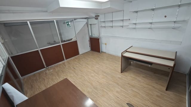 Commercial for sale in Gandia - € 170,000 (Ref: 8254613)