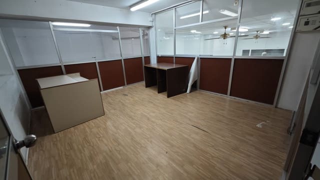 Commercial for sale in Gandia - € 170,000 (Ref: 8254613)