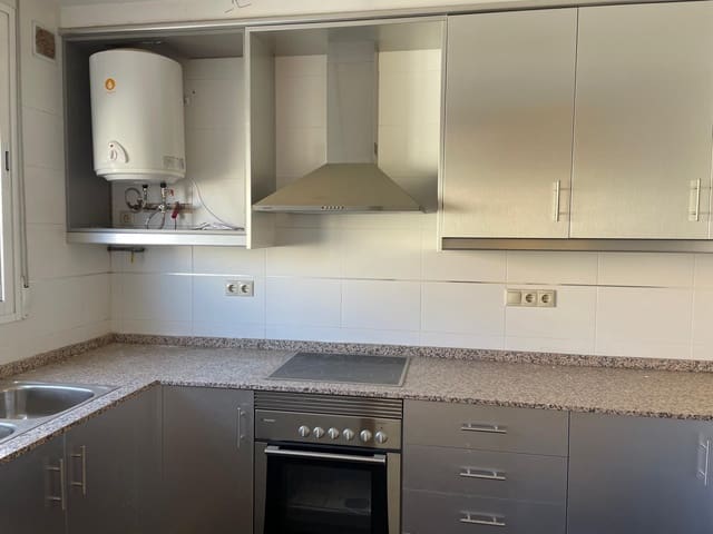 4 soveværelse Rækkehus til salg i Castelló de Rugat med swimmingpool - € 143.000 (Ref: 8254775)