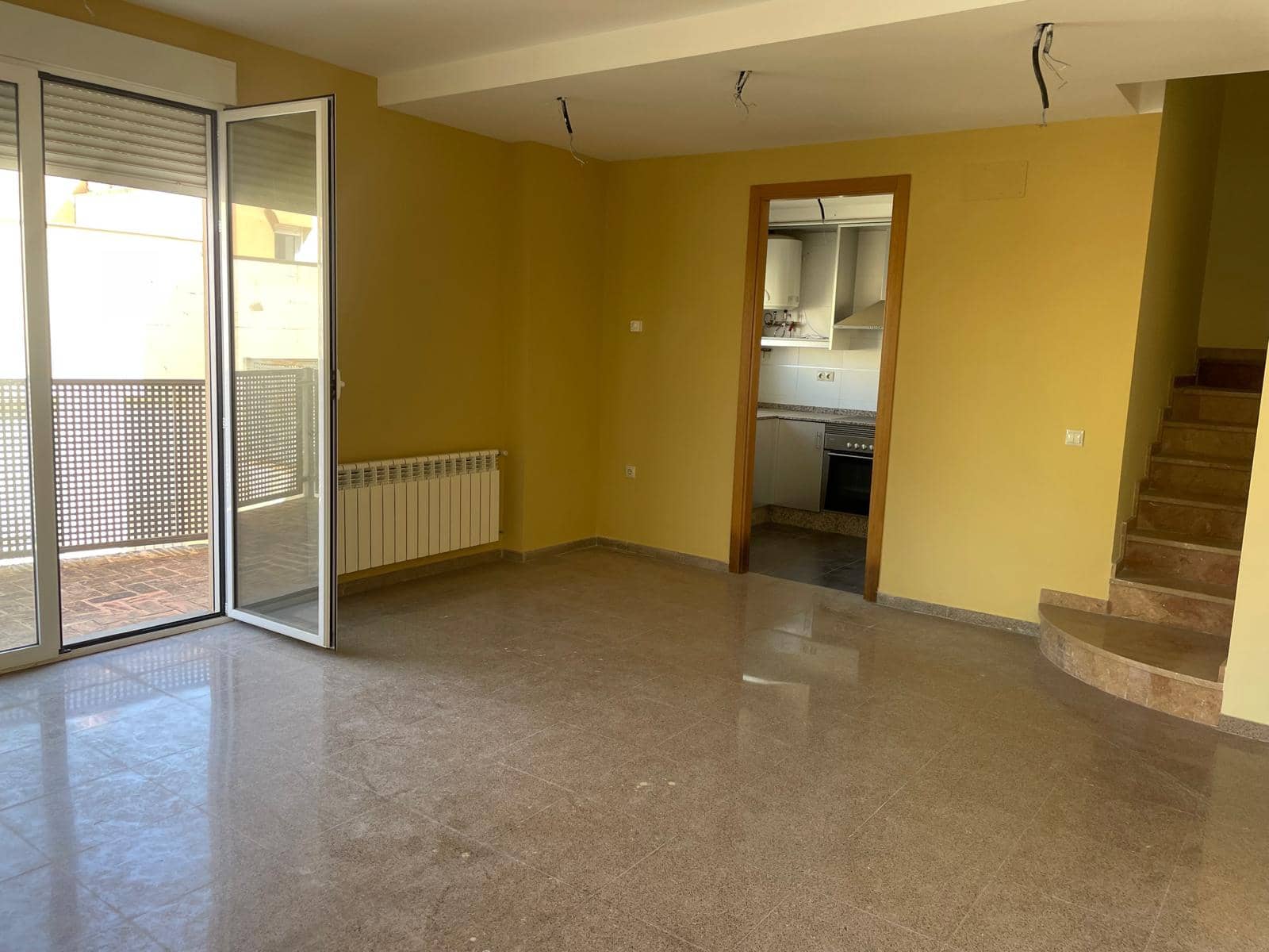 4 soveværelse Rækkehus til salg i Castello de Rugat med swimmingpool - € 143.000 (Ref: 8254775)