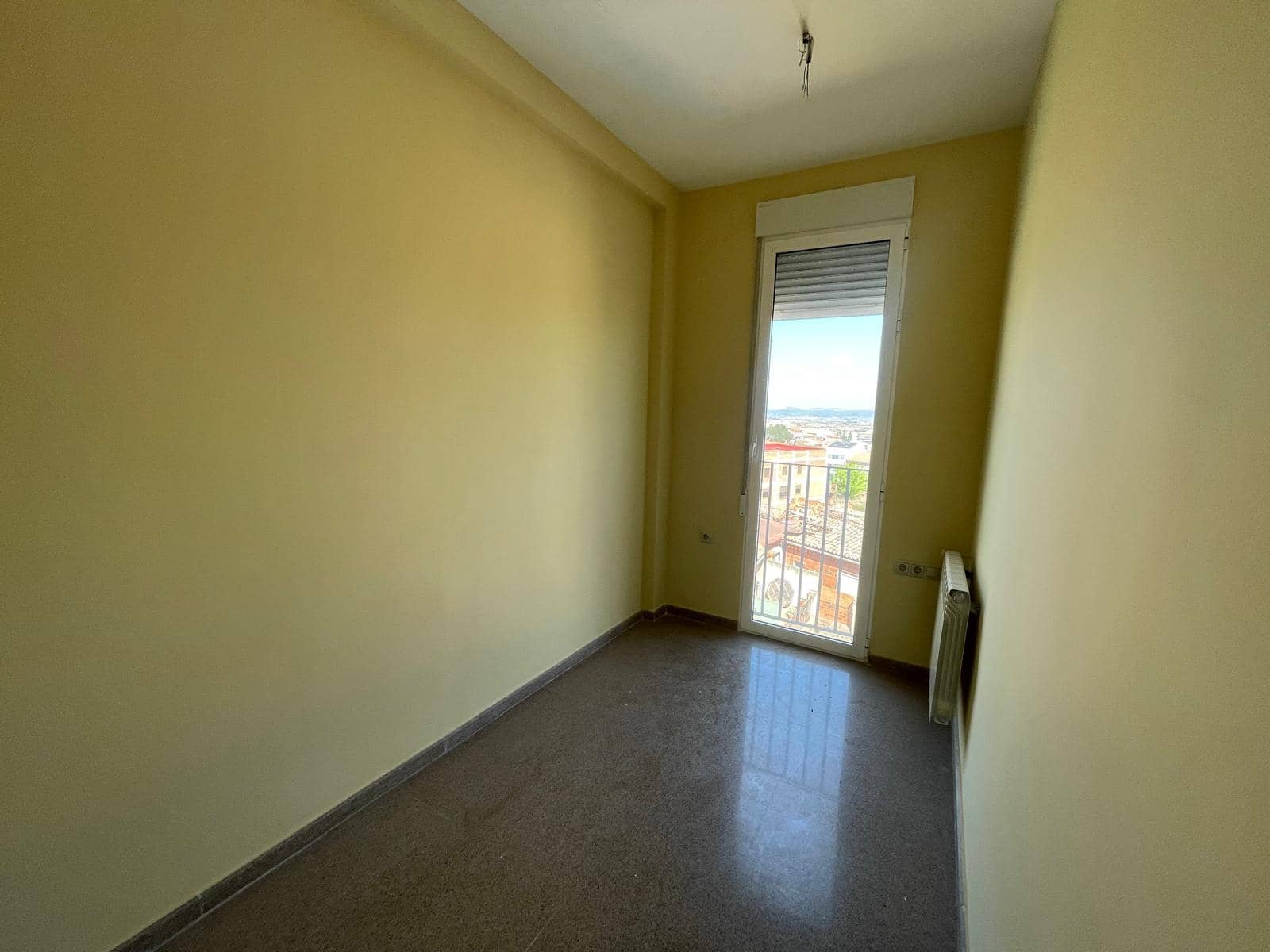 4 soveværelse Rækkehus til salg i Castello de Rugat med swimmingpool garage - € 149.000 (Ref: 8254776)