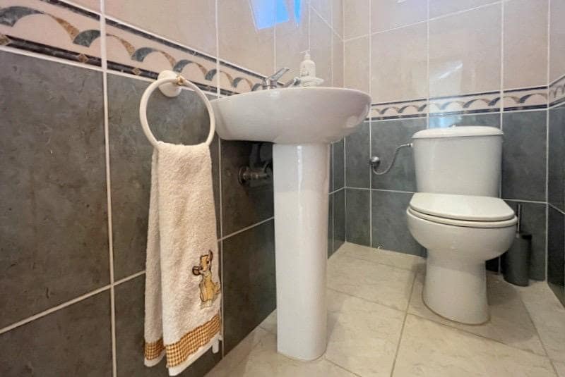 5 bedroom Villa for sale in Gandia with pool garage - € 450,000 (Ref: 8383491)