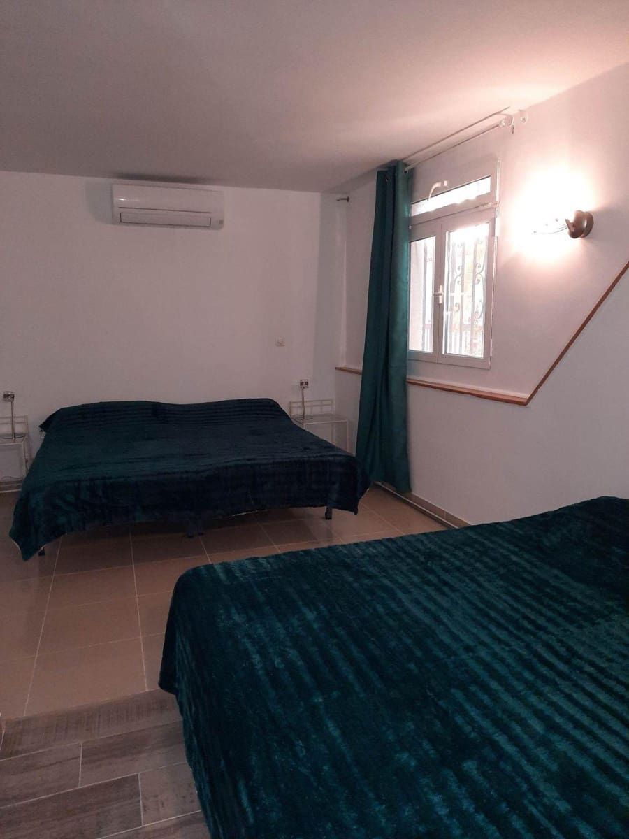 5 bedroom Villa for sale in Gandia with pool garage - € 450,000 (Ref: 8383491)