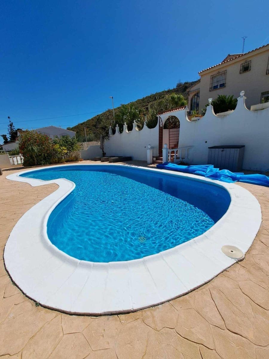 5 bedroom Villa for sale in Gandia with pool garage - € 450,000 (Ref: 8383491)