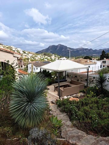 5 bedroom Villa for sale in Gandia with pool garage - € 450,000 (Ref: 8383491)