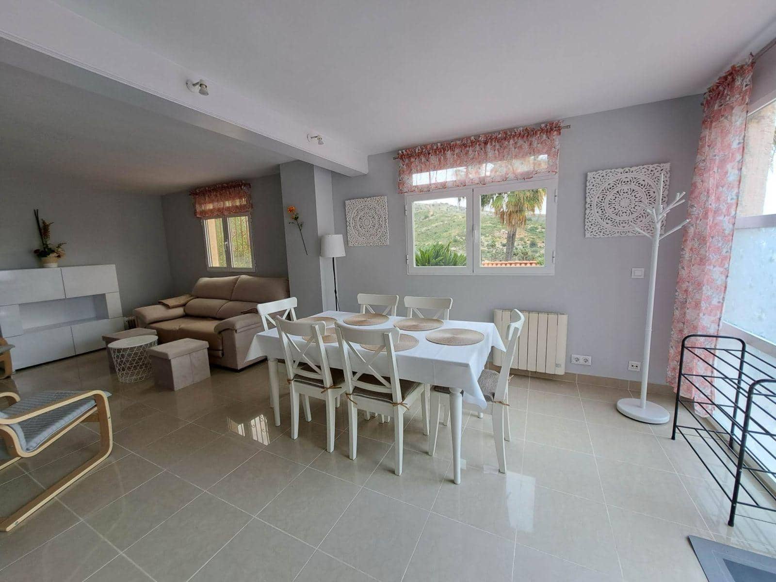 5 bedroom Villa for sale in Gandia with pool garage - € 450,000 (Ref: 8383491)