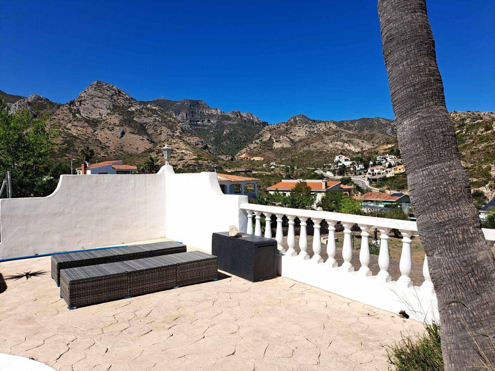 5 bedroom Villa for sale in Gandia with pool garage - € 450,000 (Ref: 8383491)