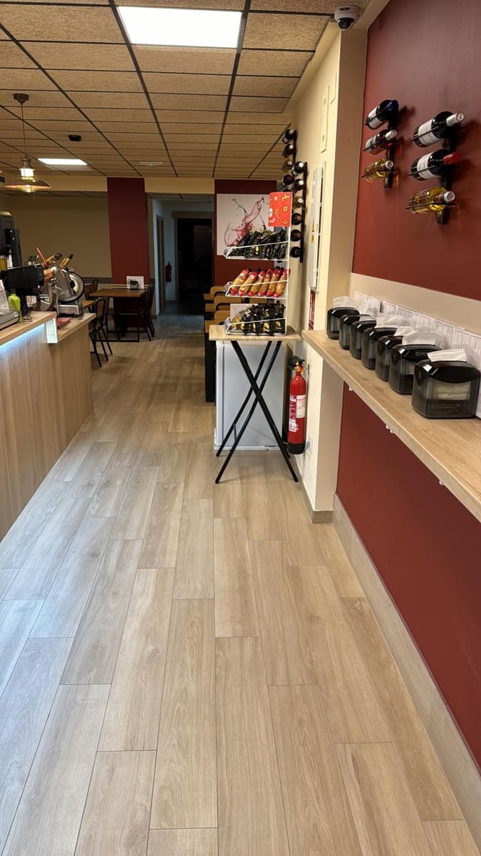 Erhverv til leje i Gandia - € 1.530 (Ref: 8524123)