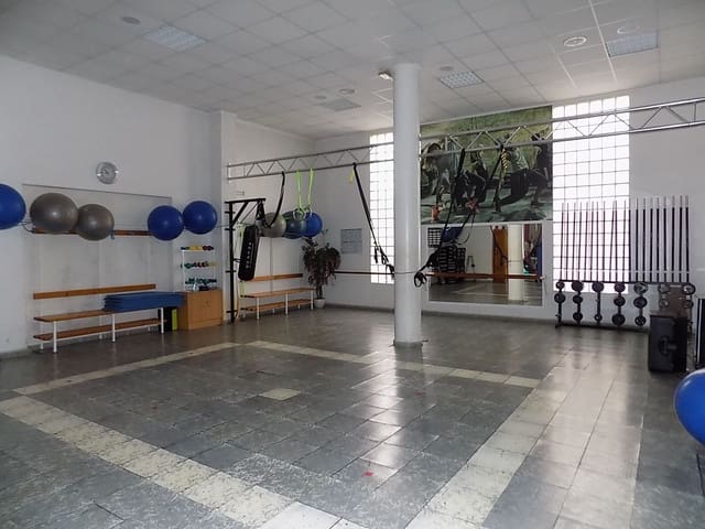 4 bedroom Commercial for sale in Cocentaina with garage - € 380,000 (Ref: 8639816)