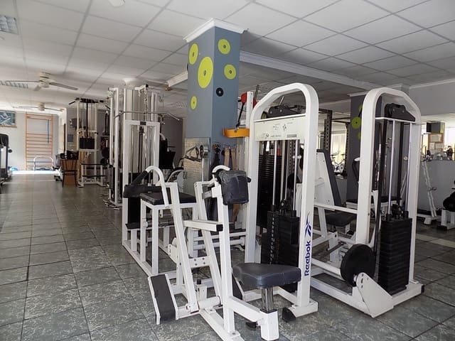 4 bedroom Commercial for sale in Cocentaina with garage - € 380,000 (Ref: 8639816)