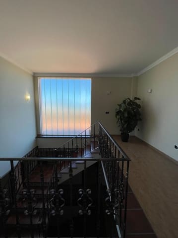 7 chambre Villa/Maison à vendre à Piles avec piscine garage - 520 000 € (Ref: 8653337)