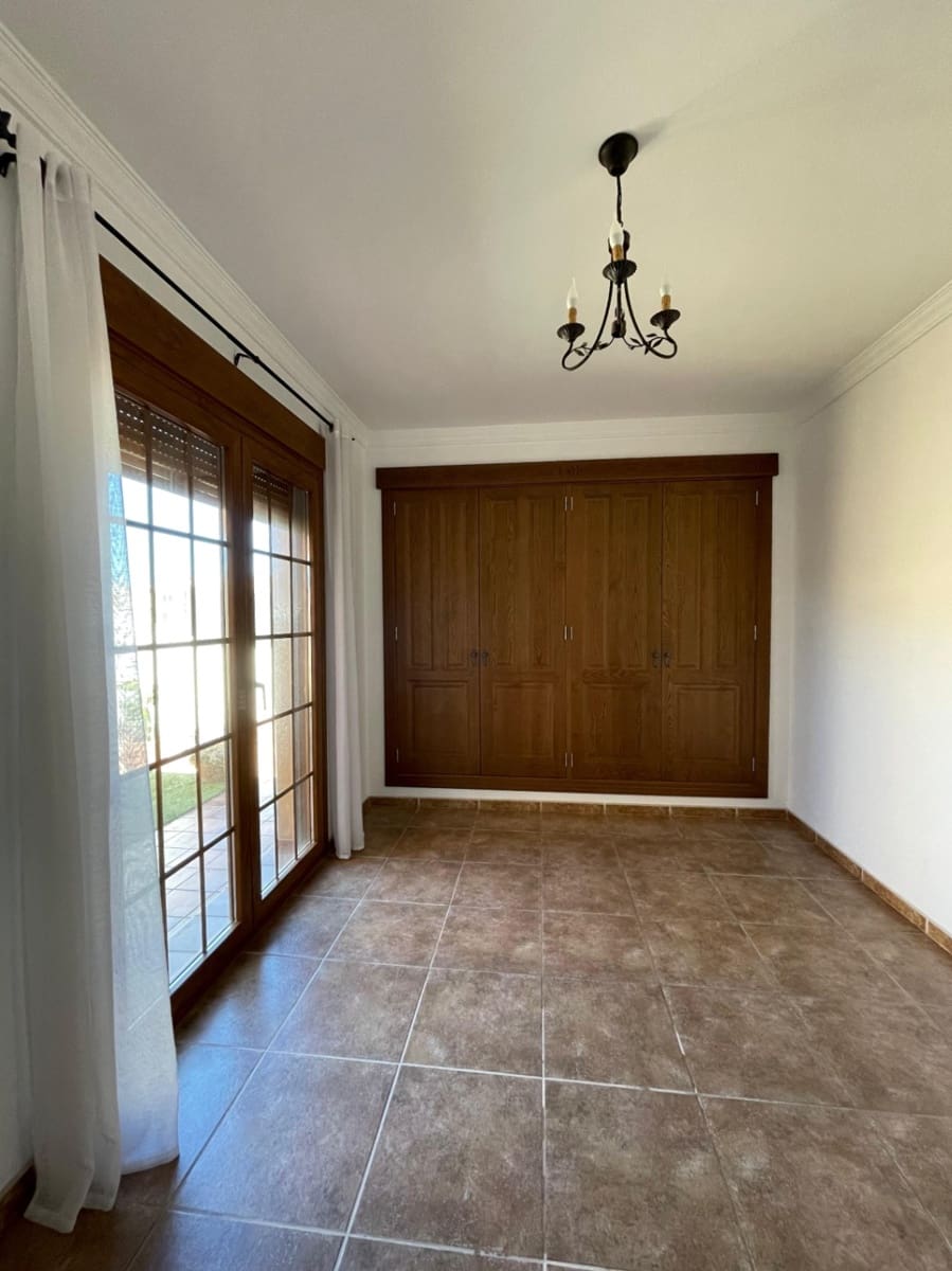 7 soveværelse Villa til salg i Piles med swimmingpool garage - € 520.000 (Ref: 8653337)