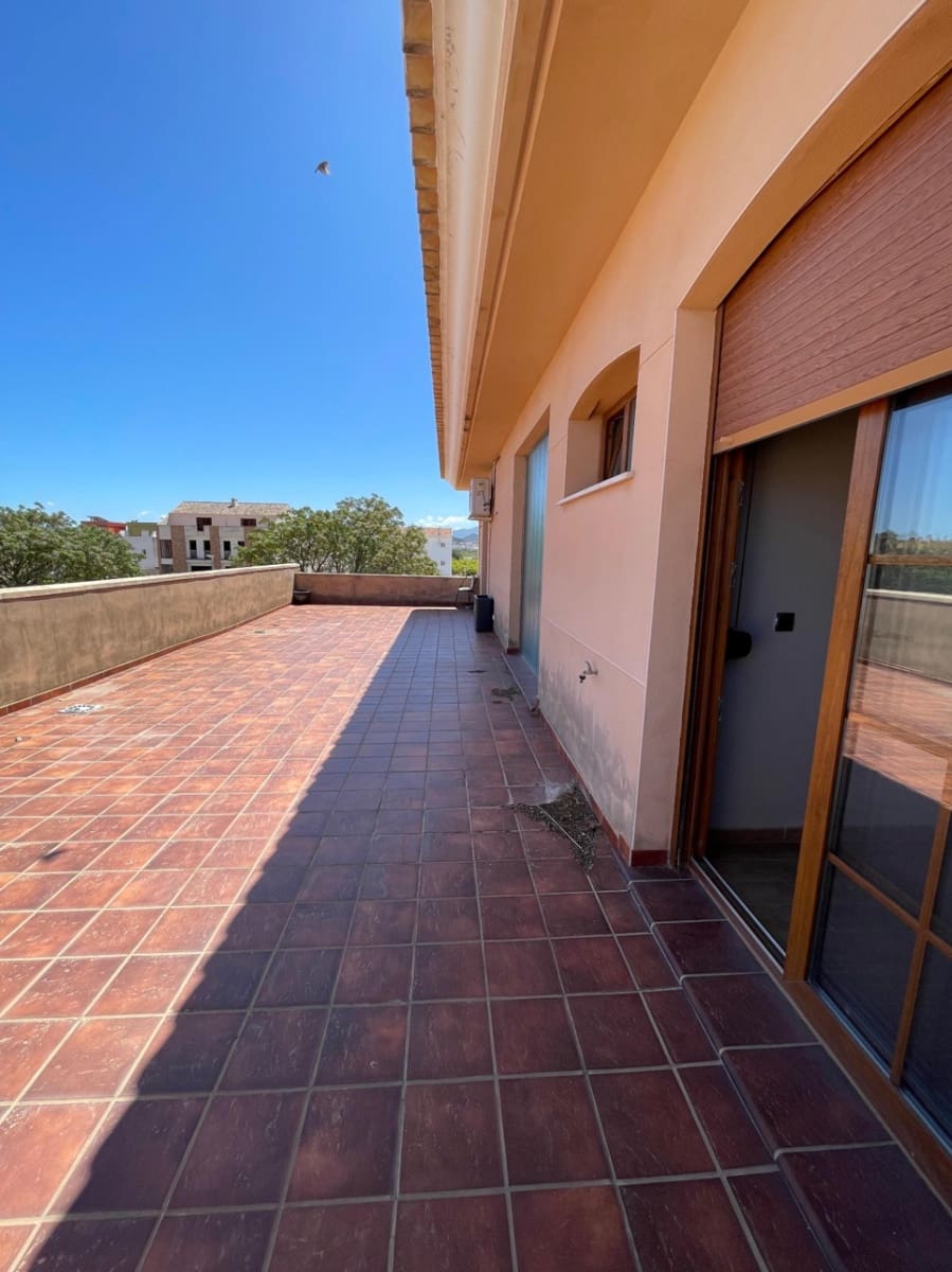 7 soveværelse Villa til salg i Piles med swimmingpool garage - € 520.000 (Ref: 8653337)