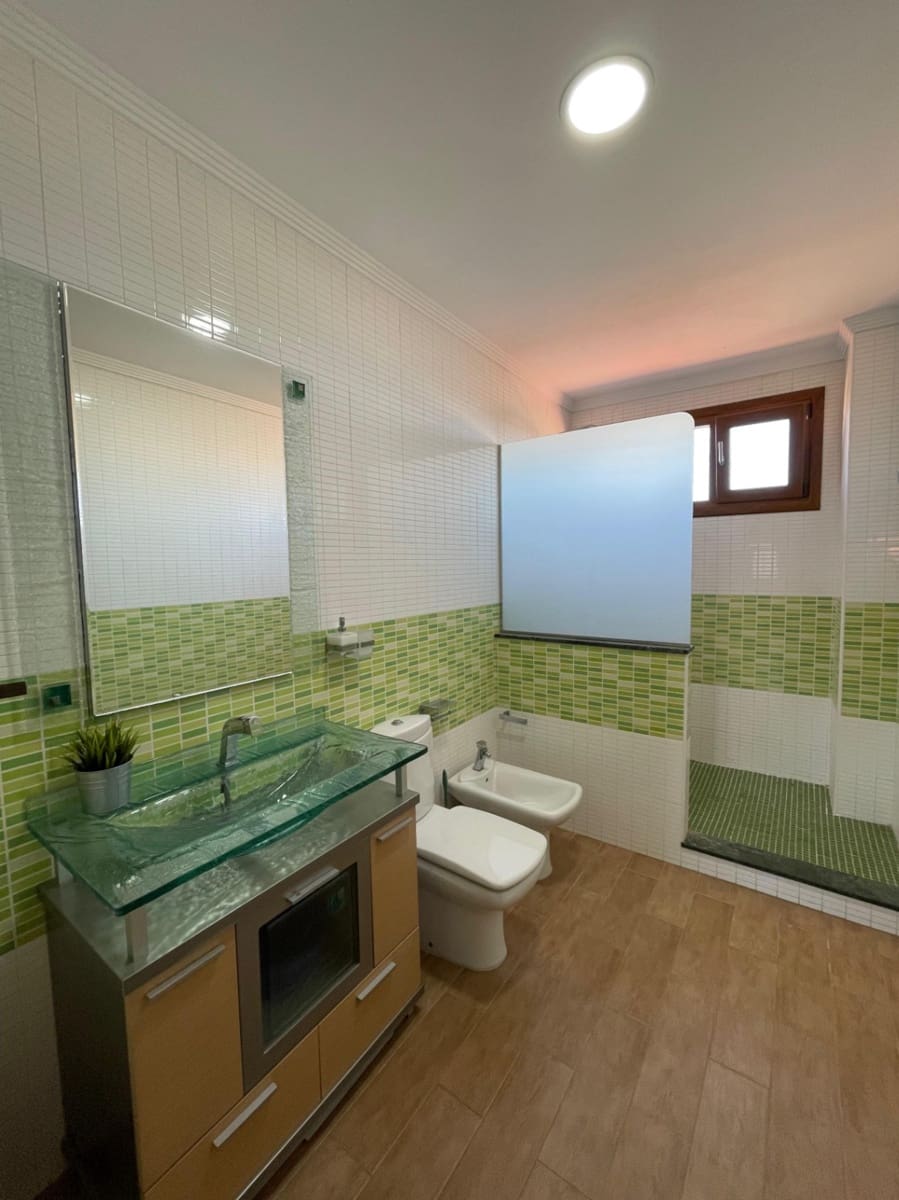 7 soveværelse Villa til salg i Piles med swimmingpool garage - € 520.000 (Ref: 8653337)