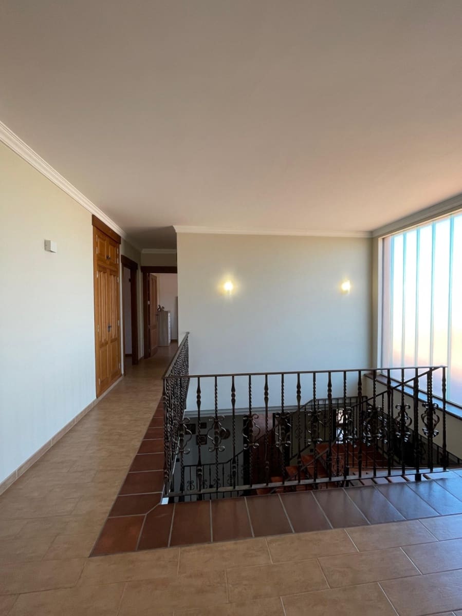 7 soveværelse Villa til salg i Piles med swimmingpool garage - € 520.000 (Ref: 8653337)