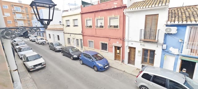 Casa de 2 habitaciones en Dénia en venta - 185.000 € (Ref: 8665828)