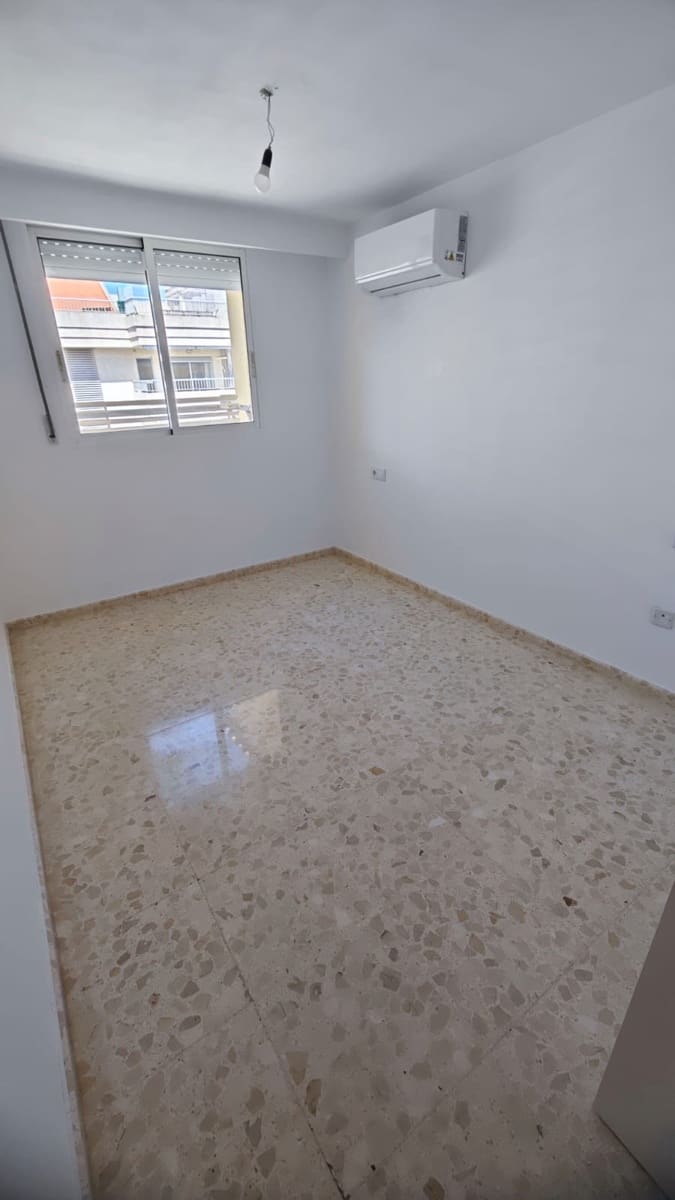 2 soveværelse Penthouse til salg i Gandia med swimmingpool - € 225.000 (Ref: 8696991)