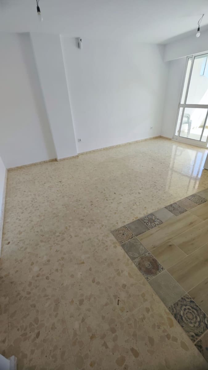 2 soveværelse Penthouse til salg i Gandia med swimmingpool - € 225.000 (Ref: 8696991)
