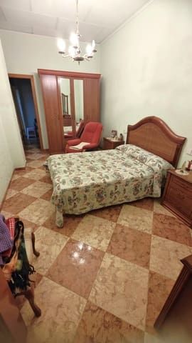 6 bedroom Townhouse for sale in Real de Gandía - € 170,000 (Ref: 8710519)