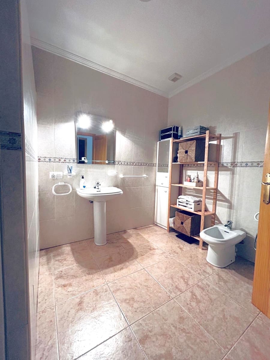 3 chambre Maison de Ville à vendre à Benicolet avec garage - 180 000 € (Ref: 8769417)