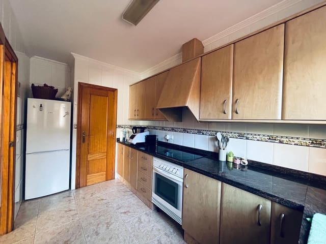 3 chambre Maison de Ville à vendre à Benicolet avec garage - 180 000 € (Ref: 8769417)