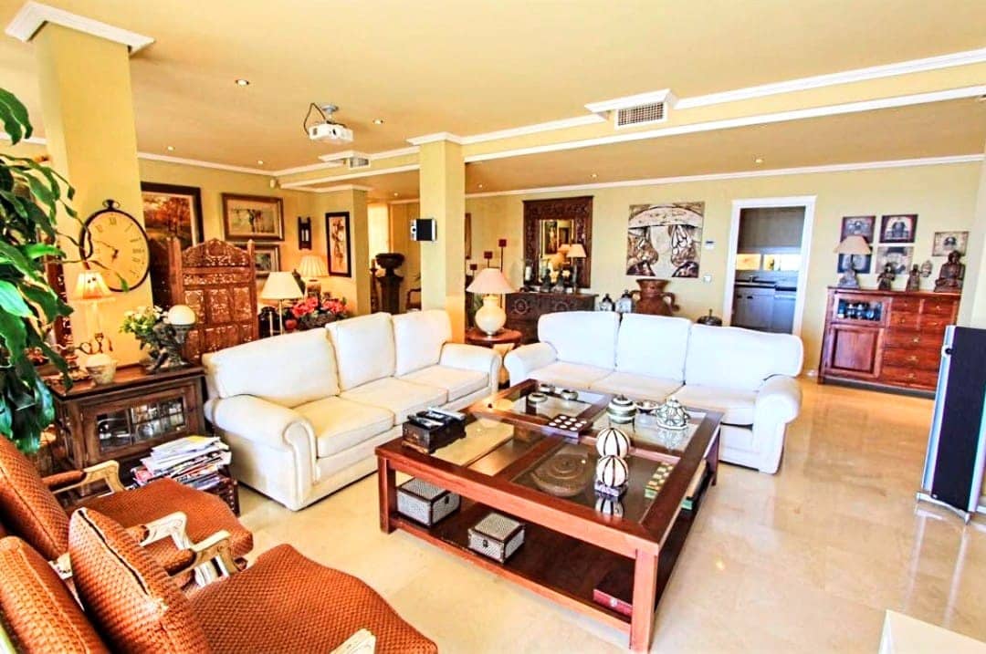 4 Zimmer Villa zu verkaufen in Altea mit Pool Garage - 950.000 € (Ref: 8769418)