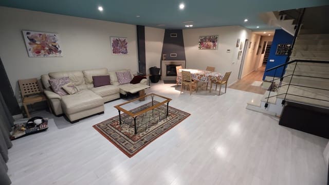 3 makuuhuone Huoneisto myytävänä paikassa Barx mukana 
autotalli - 309 000 € (Ref: 8769422)