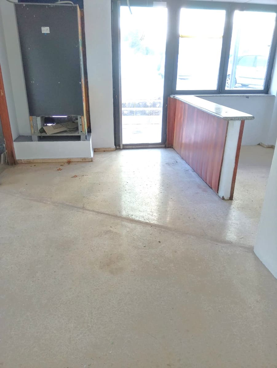 Erhverv til salg i Gandia - € 179.000 (Ref: 8776876)