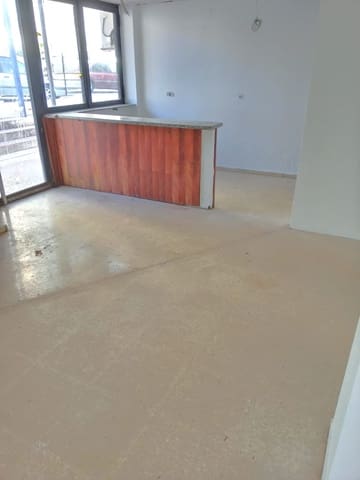 Commercial for sale in Gandia - € 179,000 (Ref: 8776876)