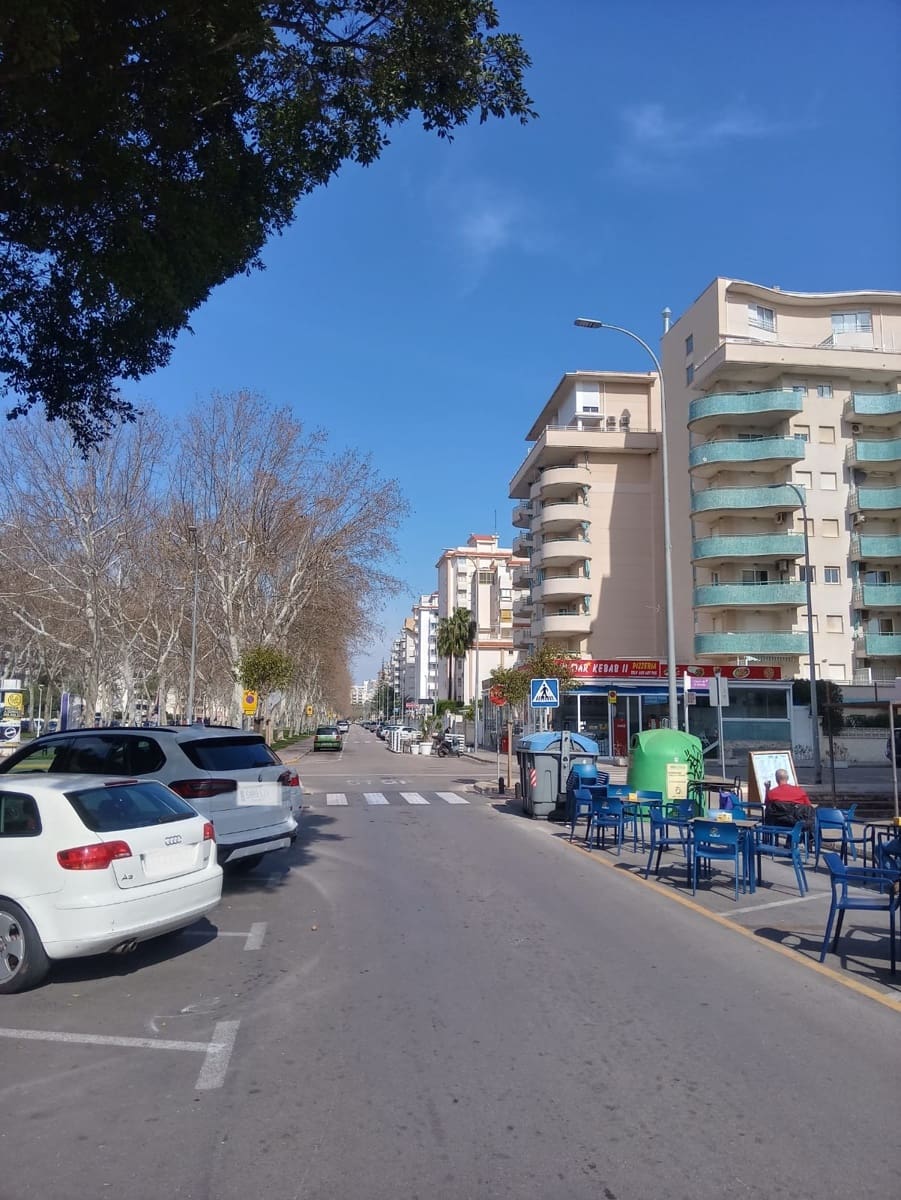 Erhverv til salg i Gandia - € 179.000 (Ref: 8776876)