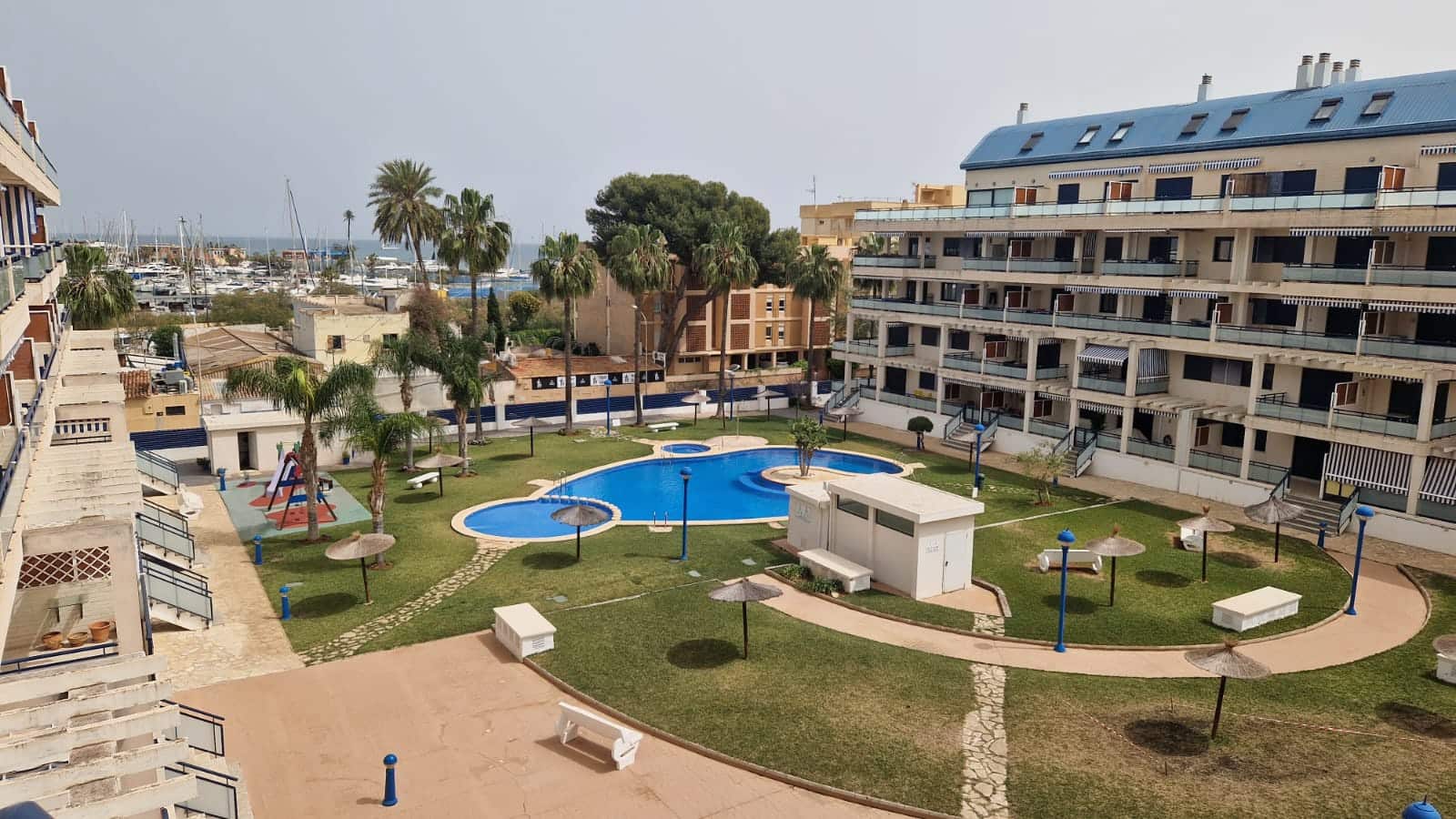 2 slaapkamer Appartement te huur in Denia met zwembad garage - € 800 (Ref: 8941919)