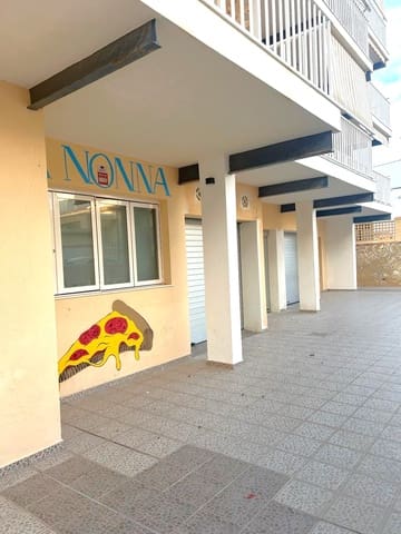 Kommersiell till salu i Piles - 229 000 € (Ref: 8941923)