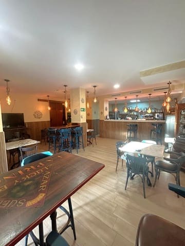 Kommersiell till salu i Piles - 229 000 € (Ref: 8941923)