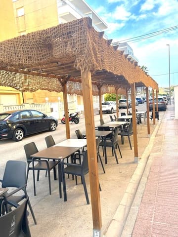 Kommersiell till salu i Piles - 229 000 € (Ref: 8941923)