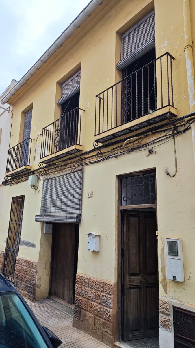 8 soveværelse Byhus til salg i Gandia - € 280.000 (Ref: 8941925)