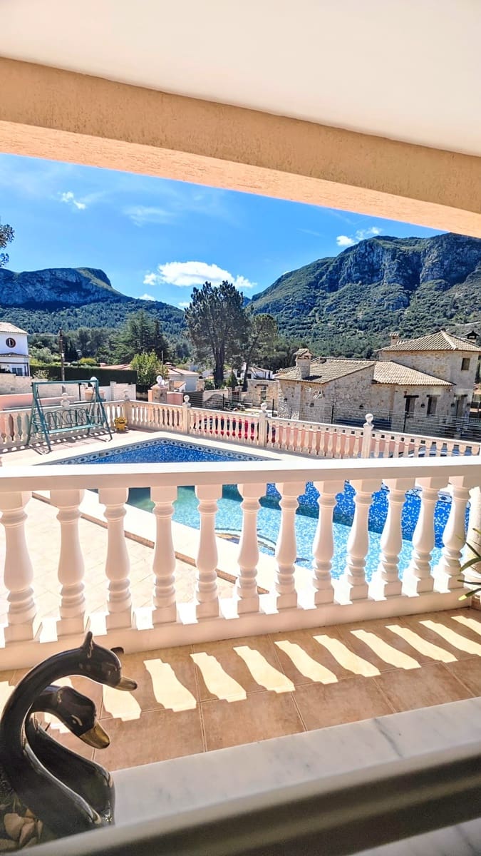 4 soverom Villa til salgs i Barx med svømmebasseng garasje - € 950 000 (Ref: 8987153)