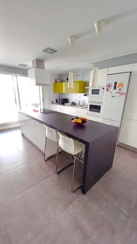 4 bedroom Townhouse for sale in Villalonga with garage - € 329,500 (Ref: 8987157)