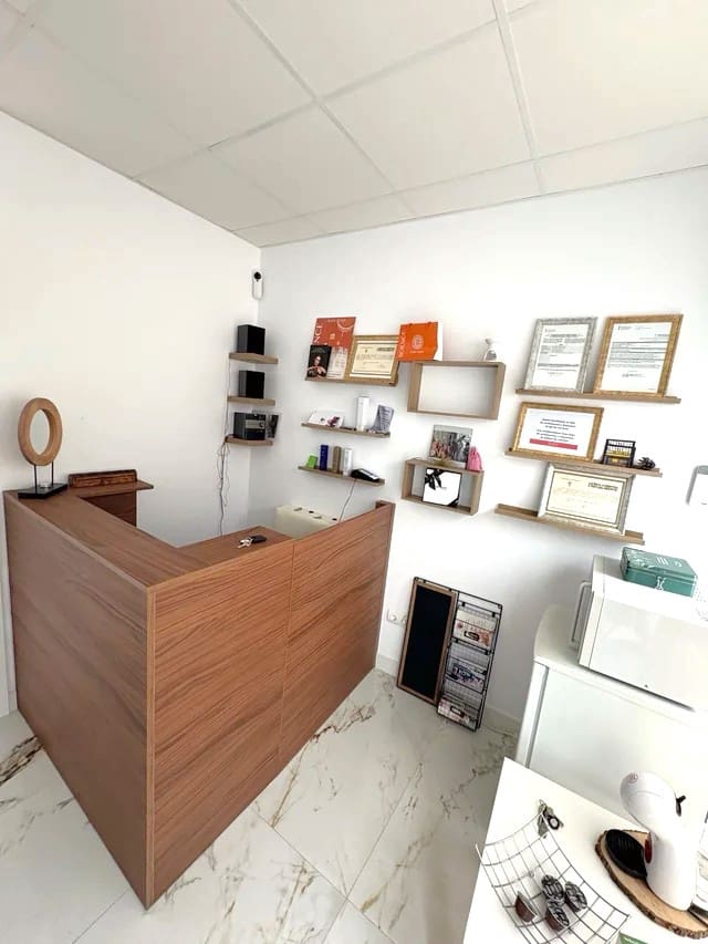 Erhverv til salg i Almoines - € 100.000 (Ref: 9006544)