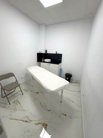 Kaupallinen myytävänä paikassa Almoines - 100 000 € (Ref: 9006544)