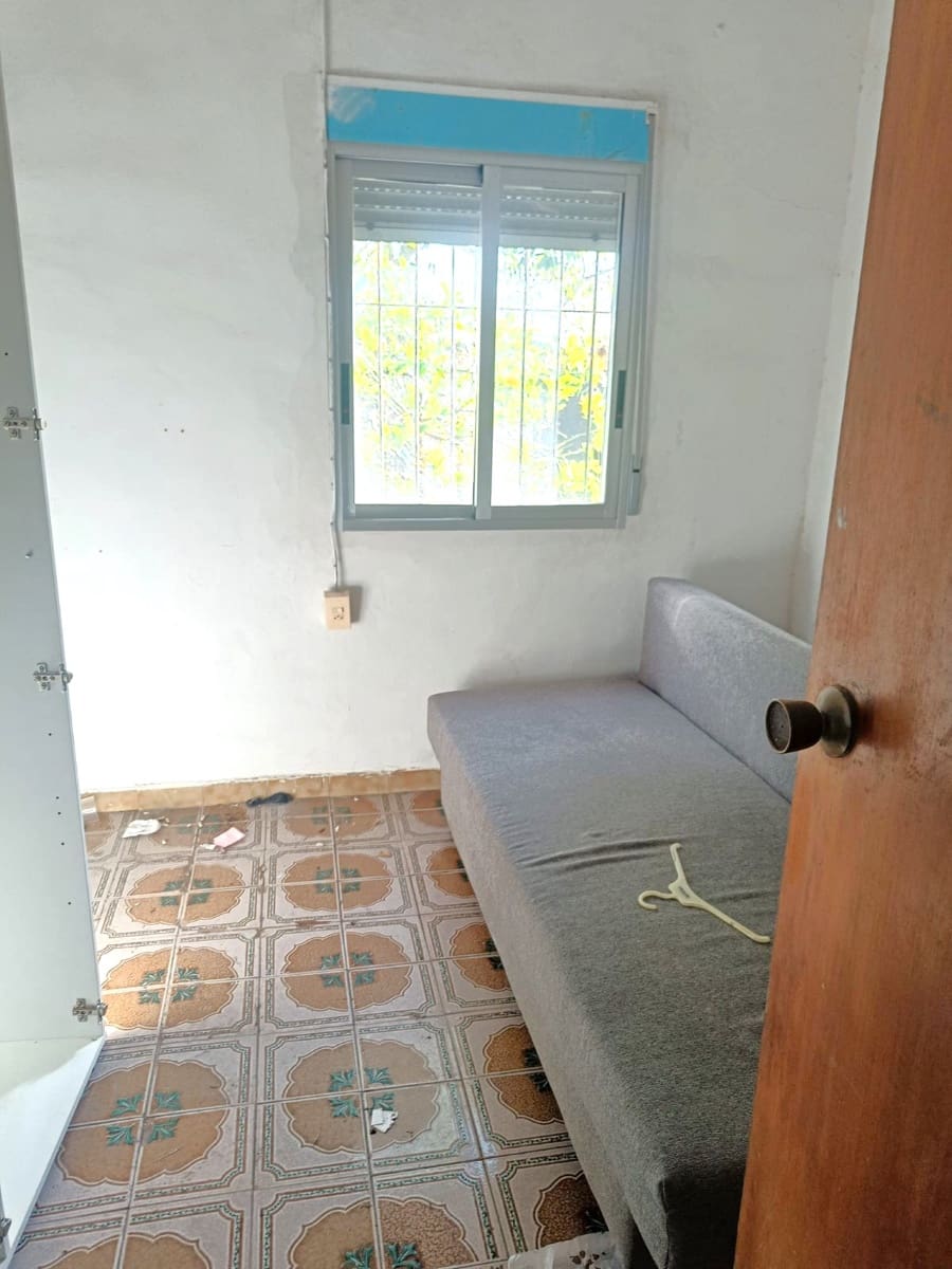 4 sovrum Hus till salu i Oliva med garage - 255 000 € (Ref: 9032709)