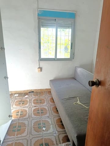 4 slaapkamer Huis te koop in Oliva met garage - € 255.000 (Ref: 9032709)