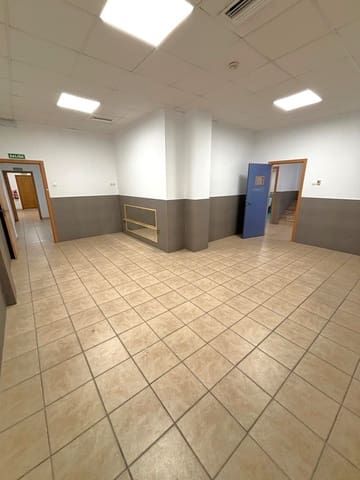 Commercial for sale in Gandia - € 195,000 (Ref: 9049586)